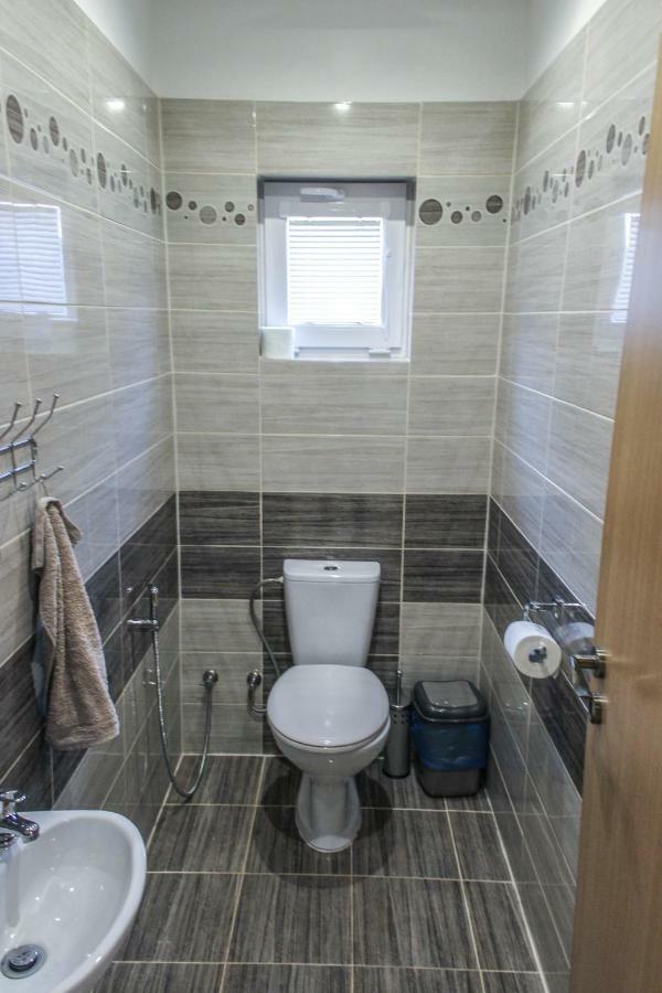 Apartman Marta Banka Екстериор снимка